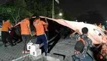 Antisipasi Gempa Susulan, BPBD Kota Surabaya Dirikan Tenda Darurat untuk Pasien RS Unair