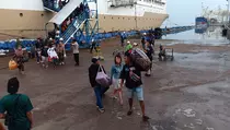 Ratusan Pemudik dari Kalimantan Tengah Tiba di Pelabuhan Tanjung Emas Semarang