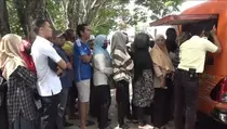 Sepekan Jelang Lebaran Warga Ternate Buru Uang Pecahan Kecil