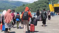 Puncak Arus Mudik, 1.800 Penumpang Kapal Tinggalkan Lombok Menuju Surabaya
