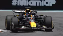 F1 Sprint Miami: Verstappen Menang, Magnussen, dan Hamilton Terlibat Duel Sengit