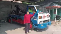 Sopir Derek Mobil di Boyolali Naik Haji Bersama Istrinya setelah 12 Tahun Rutin Menabung