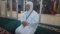 Menabung Rp 10.000 Selama 13 Tahun, Penjual Kerupuk di Surabaya Naik Haji