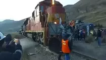 Bus Tabrak Kereta Kargo di Peru, 4 Tewas 30 Luka-luka