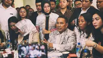 Top 5 News: Kuasa Hukum Pegi Protes Prarekonstruksi di Cirebon hingga Perkenalan Nayunda dan SYL
