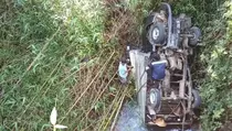 Kabur setelah Tabrakan, Mobil Boks Berpenumpang Belasan Petani Terjun Bebas ke Sungai di Jepara