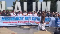 Disebut Warganet Kampung Penadah, Masyarakat Pati Gelar Aksi Cinta Damai