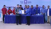 Petahana Bupati Kediri Terima Surat Tugas dari PAN untuk Maju di Pilkada 2024