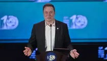 Elon Musk Resmi Jadi Triliuner Pertama Berkat IPO SpaceX