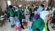 Kloter Jemaah Haji Asal Lamongan dan Gresik Tiba di Tanah Air