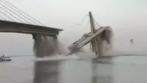 10 Jembatan Ambruk Berturut-turut di India, Apa Penyebabnya?