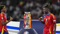 Di Kaki Yamal dan Williams Spanyol Keluar dari Kebiasaan Tiki-Taka