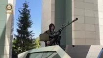 Pemimpin Chechnya Kadyrov Pamer Video Gunakan Tesla Cybertruck untuk Hancurkan Drone Lawan