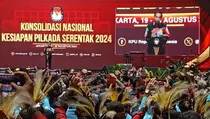 Soroti Masalah Pilkada, Jokowi Singgung Data Pemilih hingga Distribusi Logistik