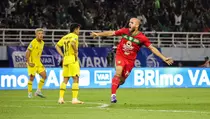 Liga 1: Buktikan Tekad, Rashid Bawa Persebaya Menang Pertama Kali atas Barito di GBT