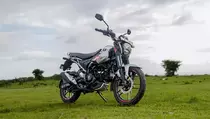 Motor Berbahan Bakar Gas Buatan Bajaj Ditarget Terjual 40.000 Unit Per Bulan