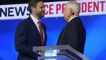 Kaum Muda AS Tak Tertarik Nonton Debat Cawapres JD Vance-Tim Walz