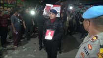 Polisi Tembak Polisi di Solok Selatan, Jenazah AKP Ryanto Ulil Anshar Tiba di Rumah Duka Disambut Isak Tangis