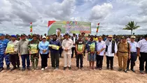 Mentan Amran Tunjukkan Komitmen Wujudkan Swasembada Pangan untuk Kesejahteraan Masyarakat Adat