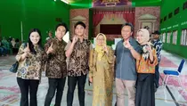 Pilbup Kebumen 2024: Lilis Mencoblos di Dekat Rumah, Zaeni Bersepeda ke TPS