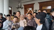 Ribuan Masyarakat Kebumen Datangi Kediaman Lilis Nuryani untuk Ucapkan Selamat Menang Pilbup
