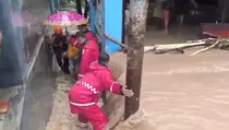 Top 5 News: Banjir dan Longsor di Sukabumi hingga Gus Miftah Minta Maaf
