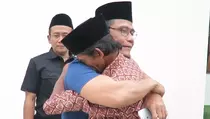 Viral di Pengajian Gus Miftah, Penjual Es Teh Manis Sunhaji Dapat Berkah dari Rumah hingga Umrah Gratis