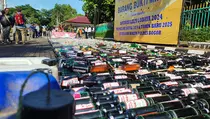 Antisipasi Kerawanan Jelang Nataru, Polres Bogor Musnahkan 15.000 Botol Miras