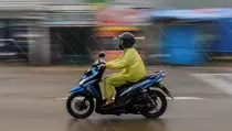 Efek Mikroplastik dari Air Hujan Bisa Sampai ke Jantung