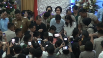 Kunjungi Gereja HKBP Sei Agul Medan, Wapres Gibran Bagikan Kado Natal untuk Anak-Anak