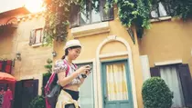 8 Tips Hemat Liburan Nataru ke Luar Negeri