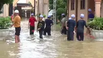 Banjir Kebumen Rendam Pesantren Al-Kahfi Somalangu, Kegiatan Belajar Santri Diliburkan