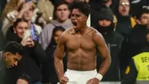 Endrick Pakai Jersei Nomor 9 Real Madrid