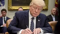 Dari Perdagangan hingga Energi, Ini Daftar Perintah Eksekutif yang Ditandatangani Donald Trump