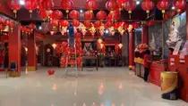 Klenteng Hok Lay Kiong Bekasi Bersolek Sambut Imlek 2025 dengan Ribuan Lampion