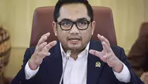Isu Politik-Hukum: Pemisahan Pemilu hingga Penulisan Ulang Sejarah