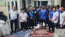 Skuad Persib Takziah ke Rumah Duka Bejo Sugiantoro