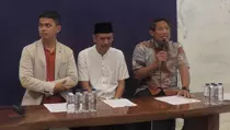 Kasus Pagar Laut Tangerang: Kades Kohod Bahas Denda Rp 48 Miliar dengan KKP