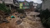 Banjir Bandang Landa Puncak Bogor, Wamen PU: Sungai yang Dulu Lebar Sekarang Jadi Sempit