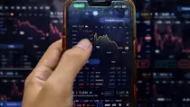 IHSG Anjlok 11,92% Sepanjang Mei, OJK: Ketidakpastian Tinggi