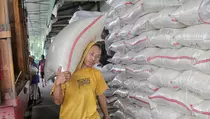 Bulog Siap Gelontorkan 1,3 Juta Ton Beras untuk Stabilkan Harga