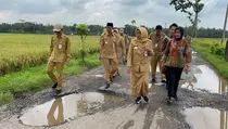 Bupati Kebumen Lilis Nuryani Janji Perbaiki Jalan Rusak
