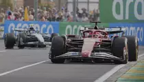 GP Australia 2025: Duo McLaren Menguntit Mobil Leclerc