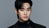 Kim Soo-hyun Resmi Dipecat Prada Akibat Isu Skandal