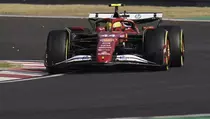 Bos Ferrari Beri Dukungan Penuh untuk Hamilton yang Masih Beradaptasi