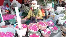 Pedagang Bunga Mawar di Boyolali Dapat Rezeki Nomplok Jelang Lebaran