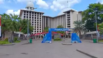 Suasana Masjid Istiqlal Sambut Idulfiri 2025: Persiapan Salat Ied