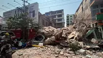 Gempa Myanmar: 1.700 Tewas, Warga Menyisir Bangunan Runtuh