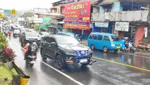 Arus Balik di Puncak Bogor Mengular hingga Cibodas Cianjur