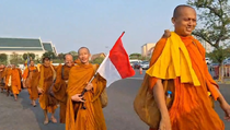 Makna Ritual Thudong Jelang Hari Raya Waisak 2025